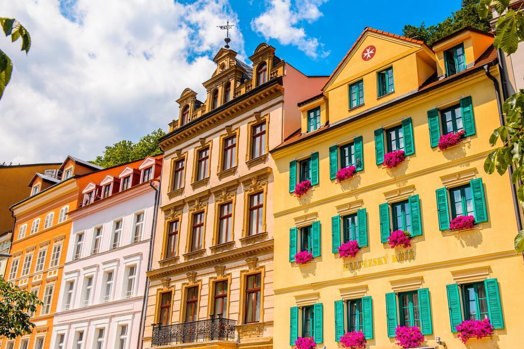 Hotel Maltezsky Kriz Karlovy Vary Bagian luar foto