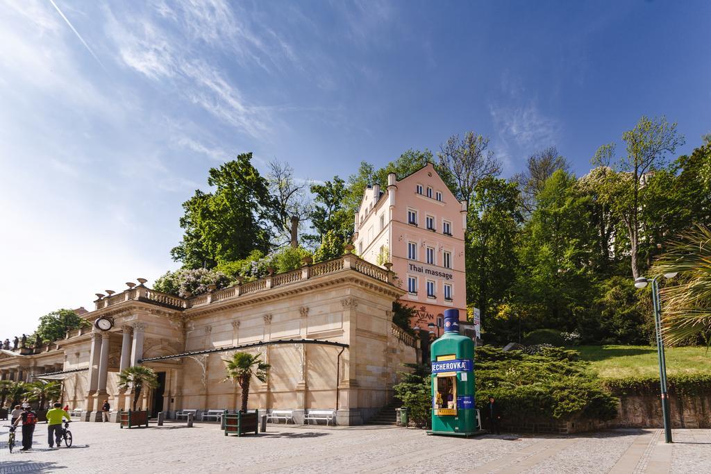 Hotel Maltezsky Kriz Karlovy Vary Bagian luar foto