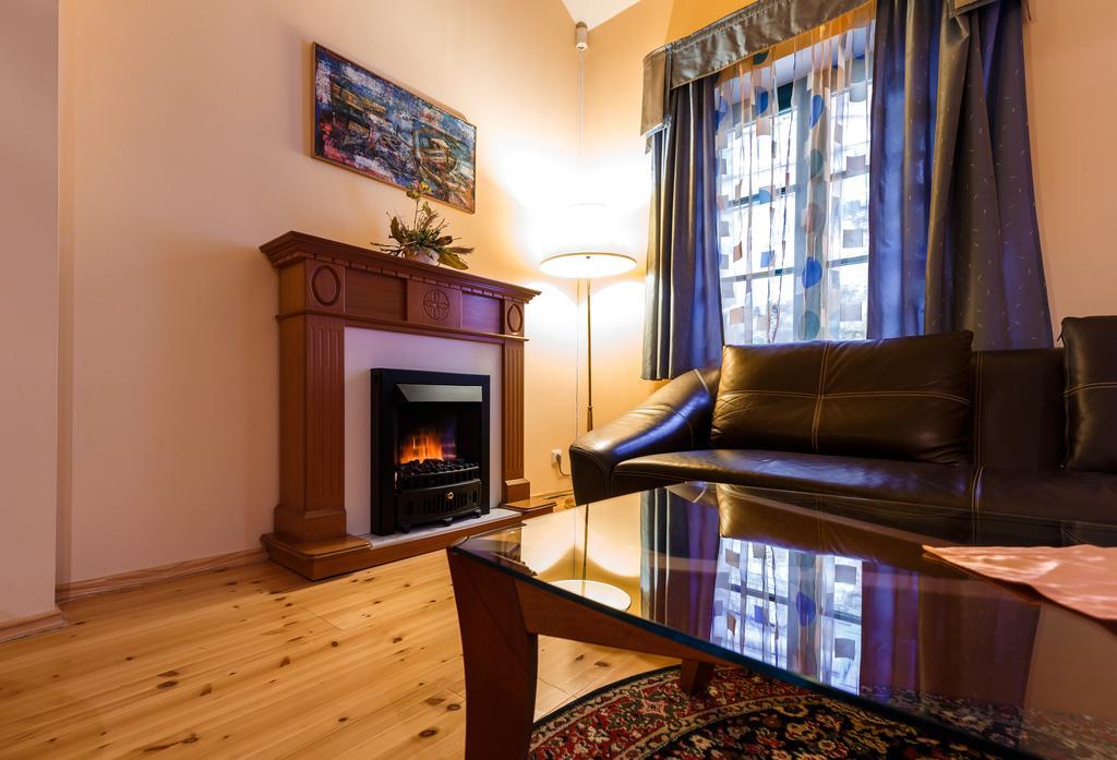 Hotel Maltezsky Kriz Karlovy Vary Bagian luar foto